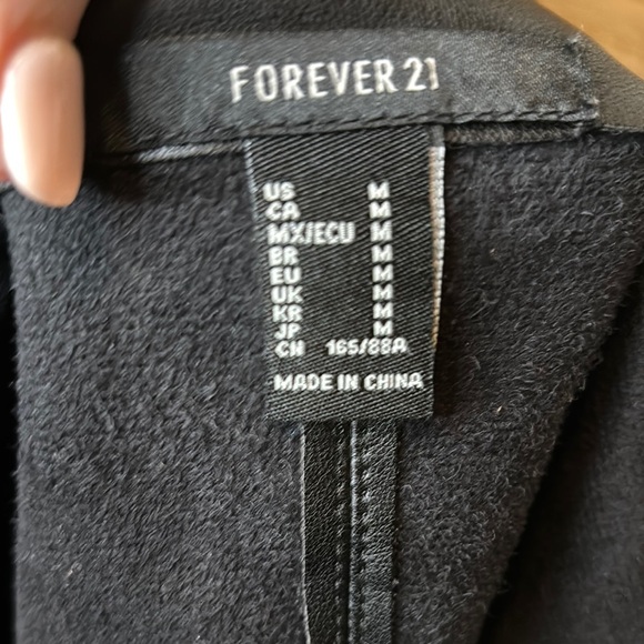 Black Peplum Leather Look Top medium Forever 21 - Picture 6 of 6